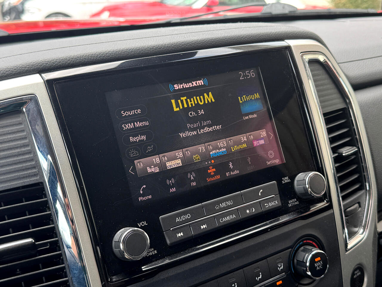 Used 2021 Nissan Titan SV w/ Accessory Utility Package image 20