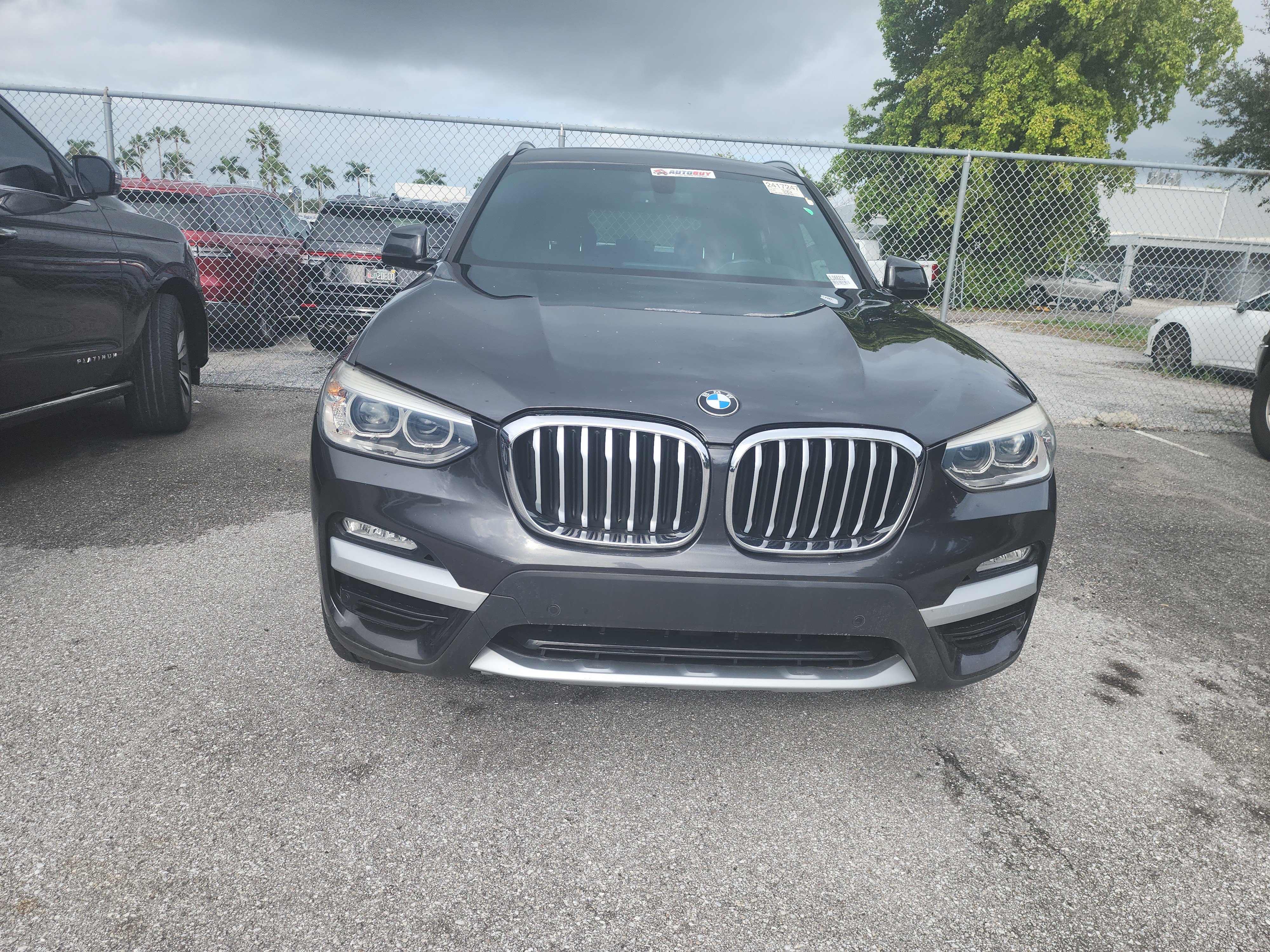 Used 2018 BMW X3 xDrive30i AWD/4WD image 2
