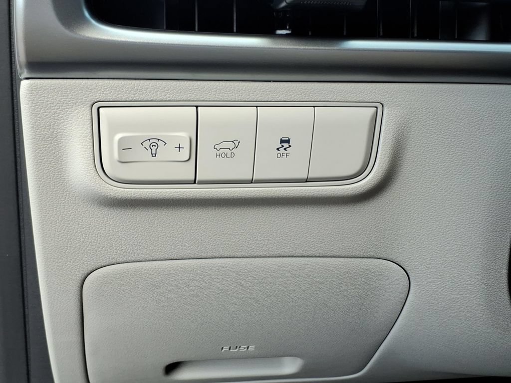 New 2026 Hyundai Tucson SEL Plus FWD image 16