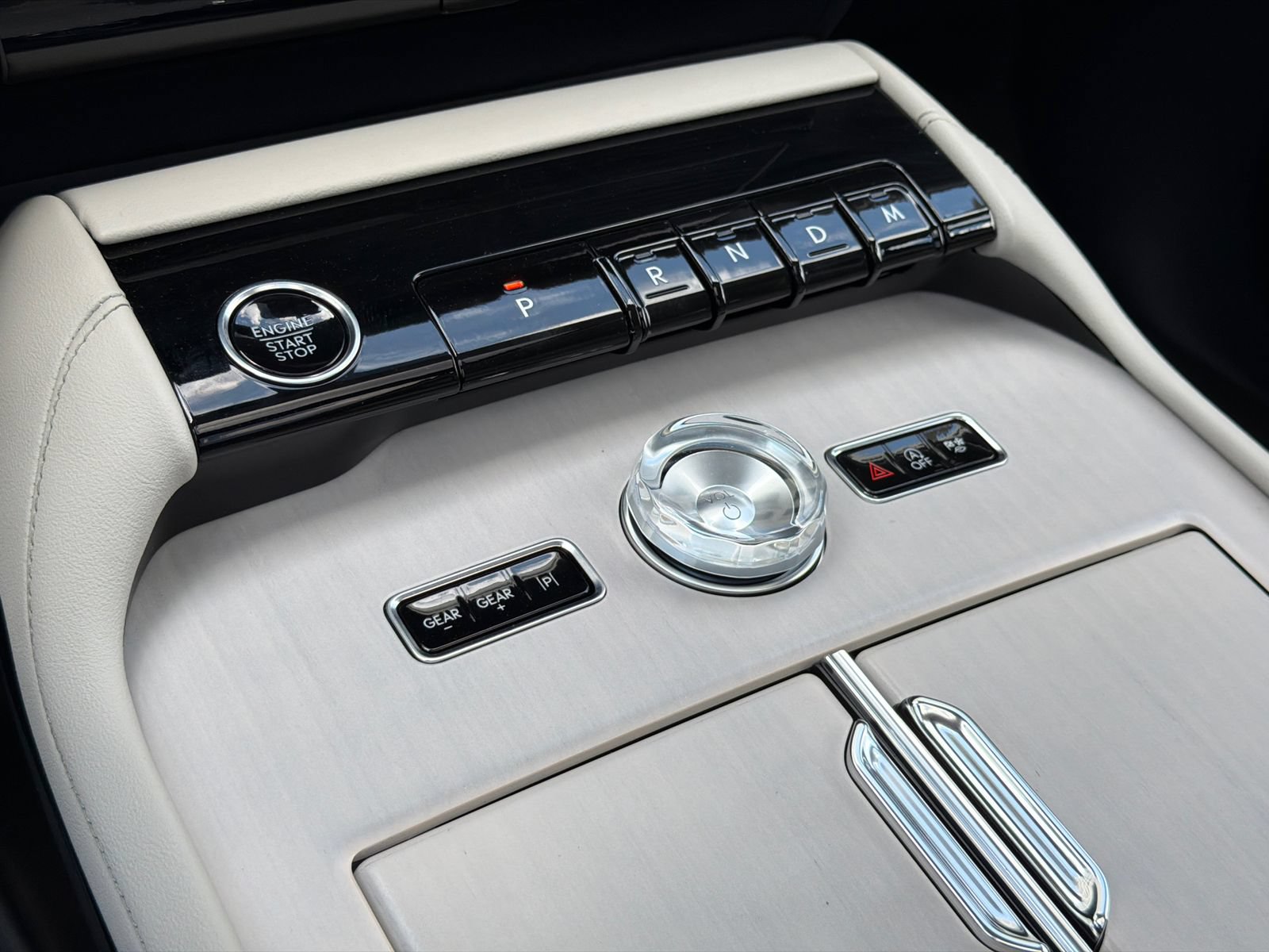 New 2026 Lincoln Navigator L Reserve AWD/4WD image 30