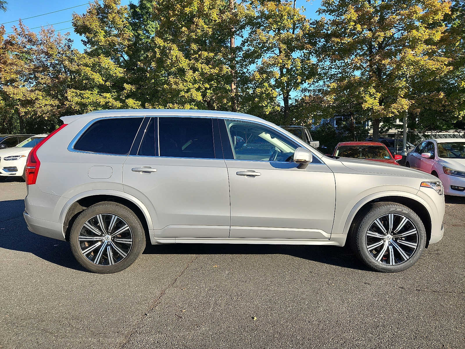 Certified 2023 Volvo XC90 B5 Core w/ Protection Package Premier AWD/4WD image 7