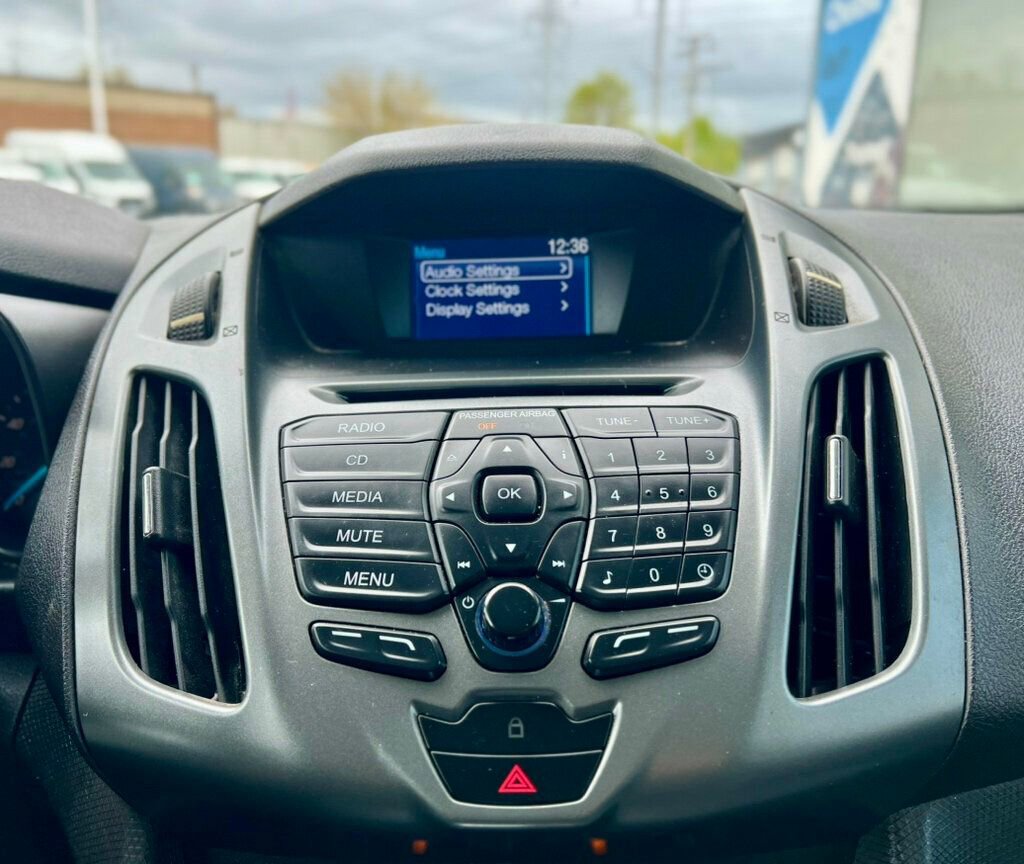 Used 2016 Ford Transit Connect XL FWD image 19
