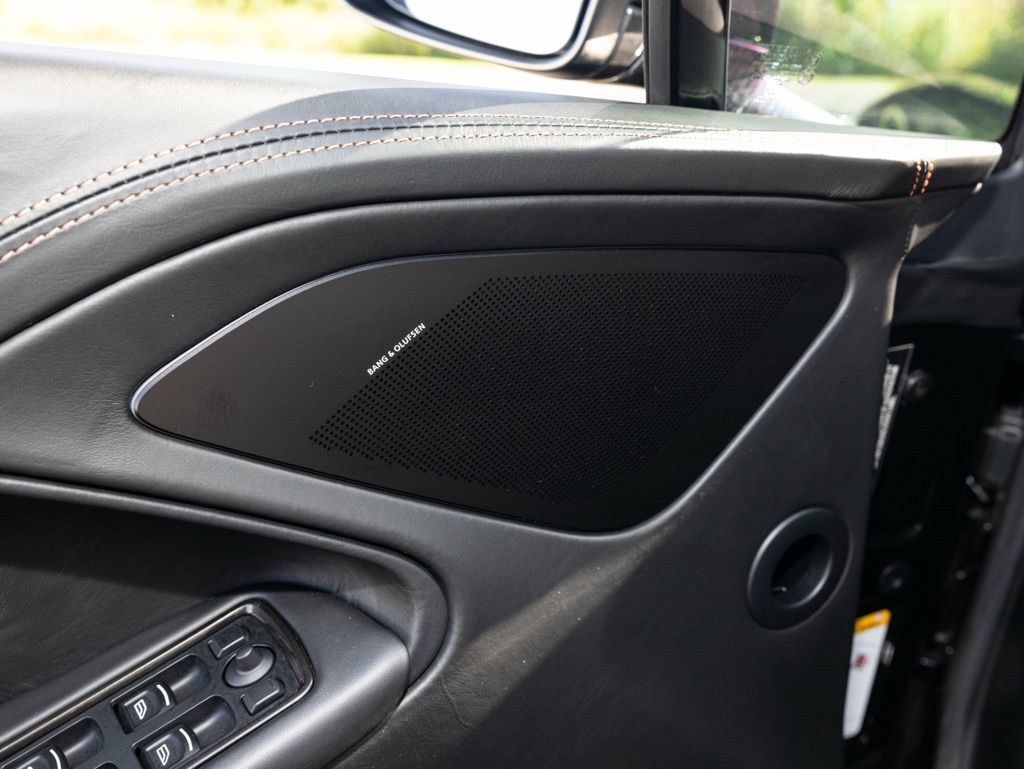 Used 2018 Aston Martin Vanquish S RWD image 21