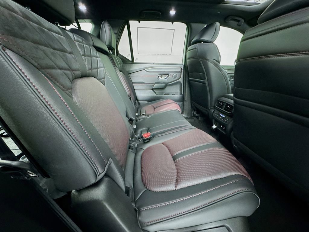 New 2026 Honda Pilot Black Edition image 36