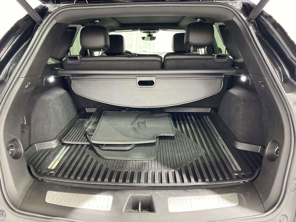 Used 2021 Cadillac XT5 Premium Luxury AWD/4WD image 9