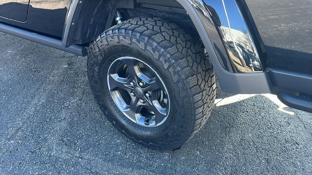 Used 2021 Jeep Gladiator Rubicon image 9