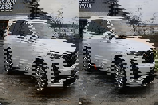 Used 2020 Cadillac XT6 Premium Luxury image 3