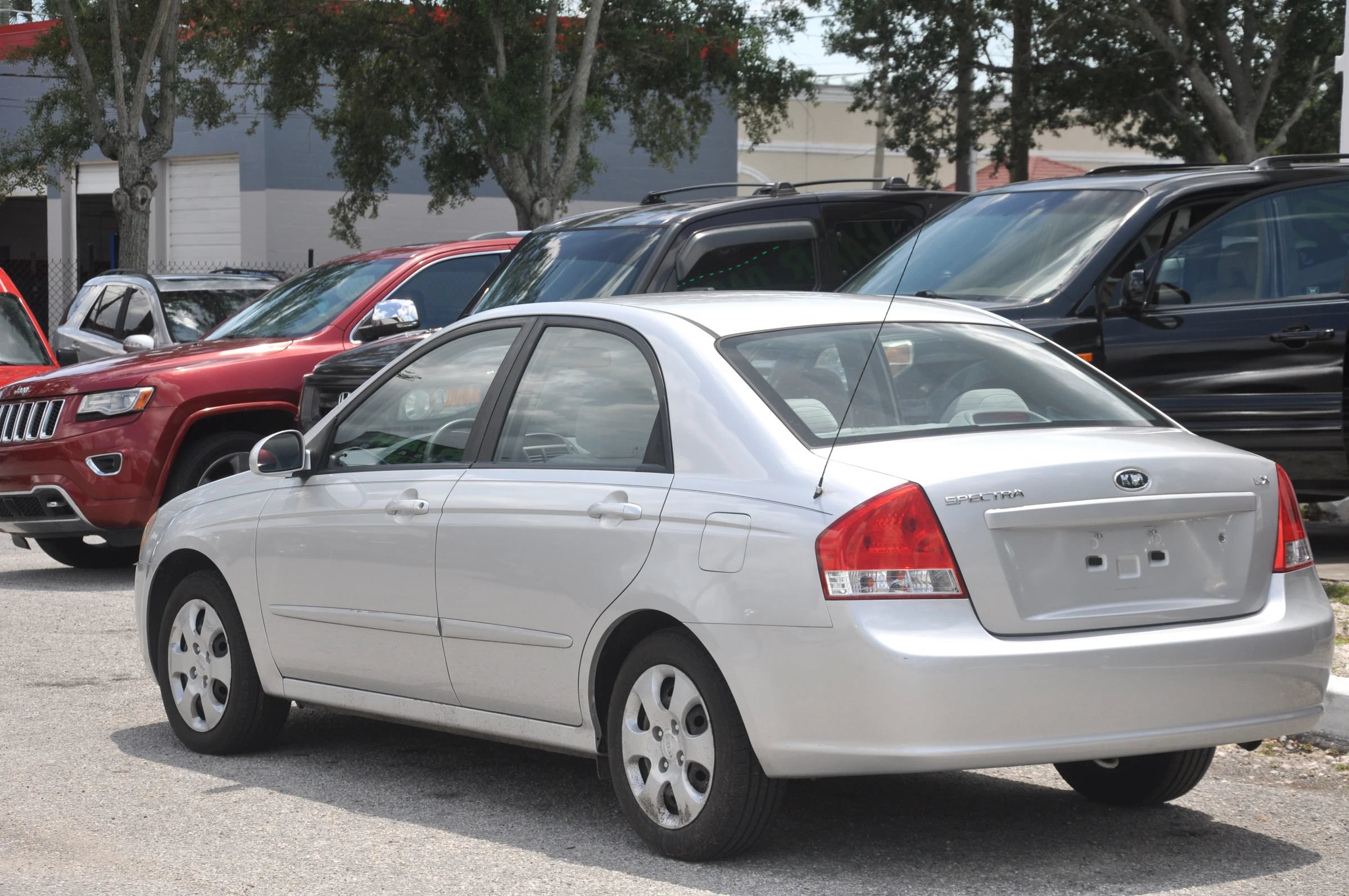 Used 2009 Kia Spectra LX FWD image 6