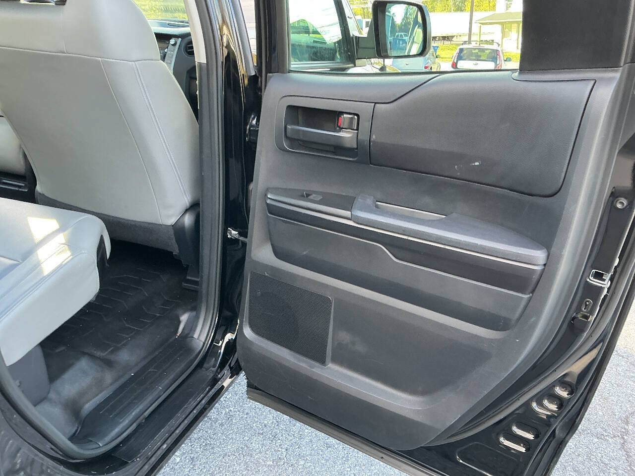 Used 2014 Toyota Tundra SR AWD/4WD image 21
