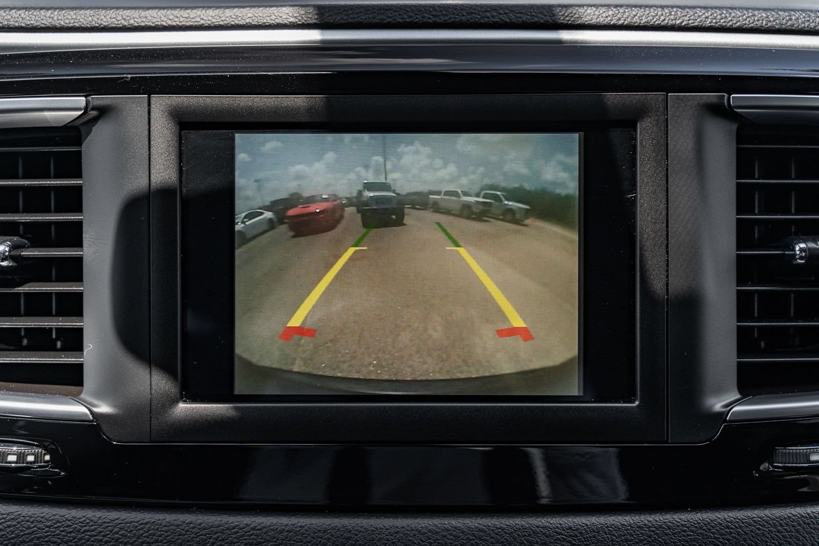 Used 2020 Chrysler Pacifica Touring w/ S Appearance Package FWD image 34