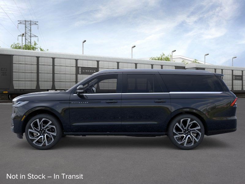 New 2026 Lincoln Navigator L Black Label image 3