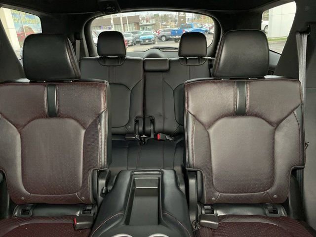 Used 2025 Honda Pilot Black Edition image 13