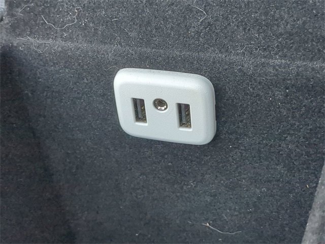 Used 2017 Cadillac XT5 Luxury w/ Driver Awareness Package image 23