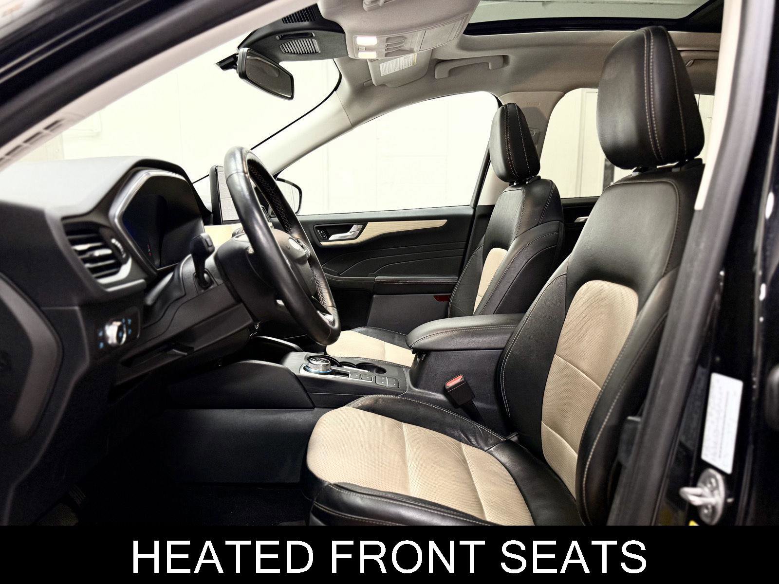 Used 2022 Ford Escape Titanium w/ Titanium Premium Package image 14