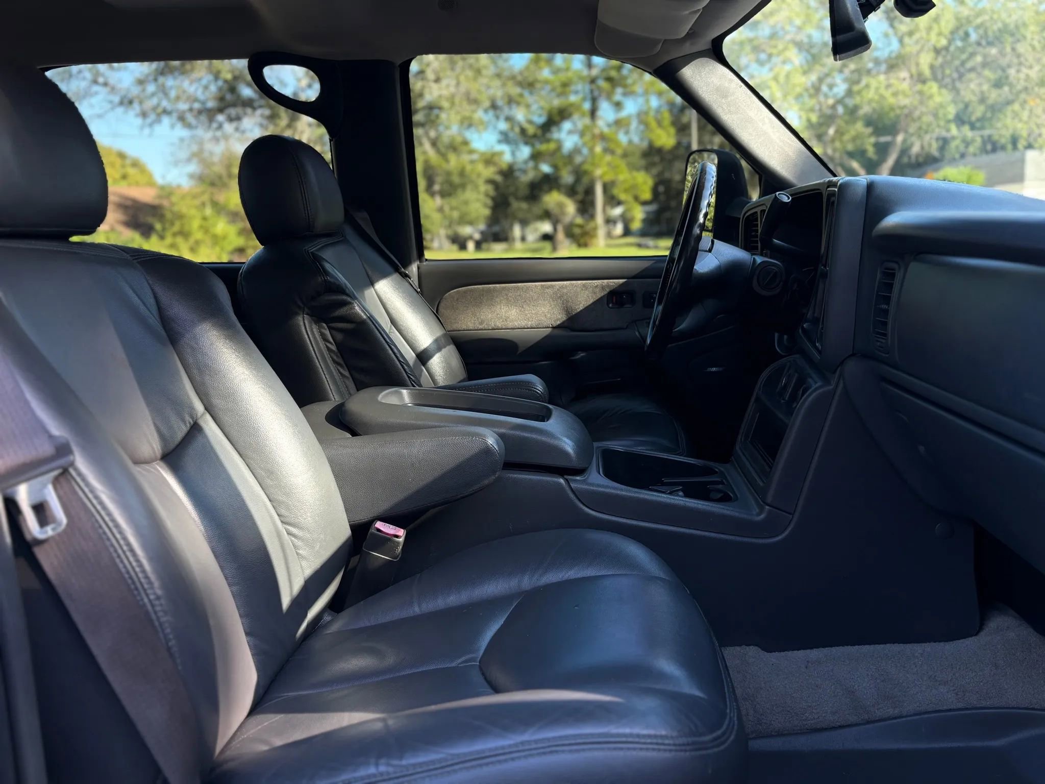 Used 2003 Chevrolet Silverado 3500 LT w/ Skid Plate Package image 28