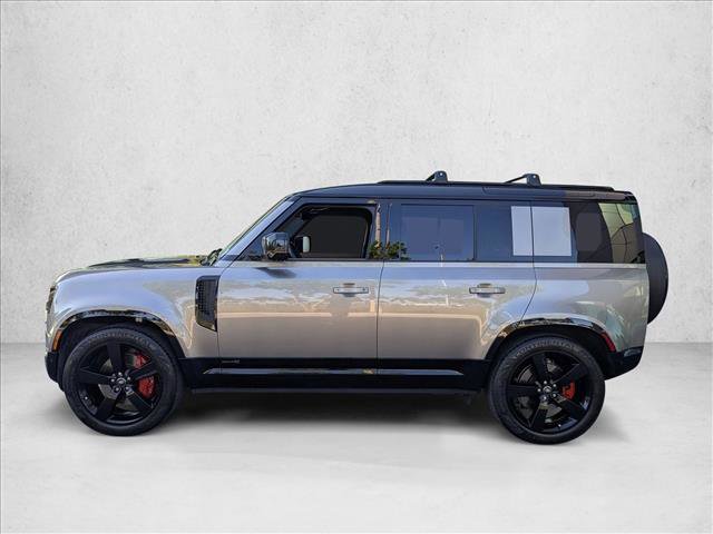 Used 2025 Land Rover Defender 110 X AWD/4WD image 8