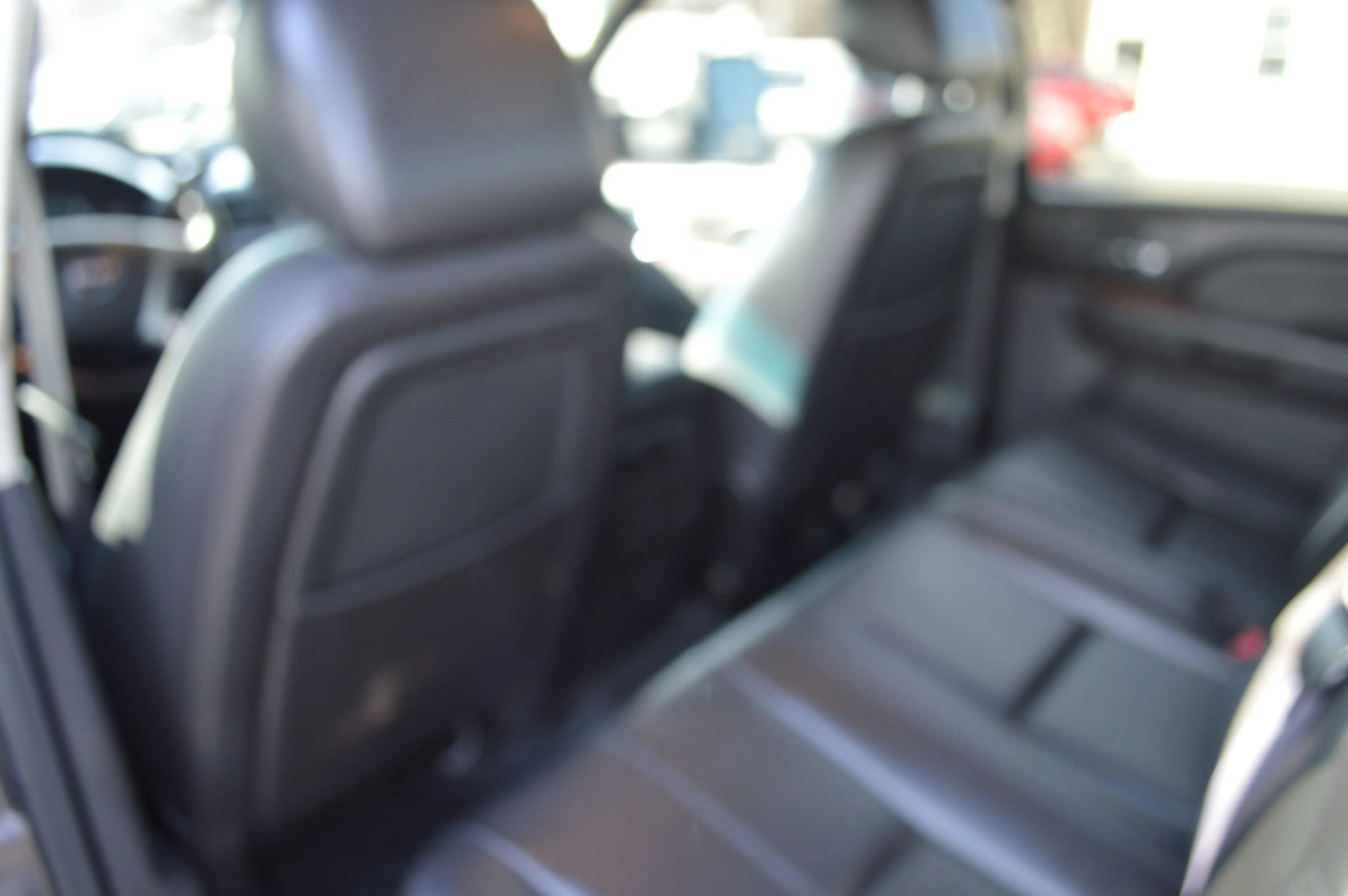 Used 2011 GMC Sierra 3500 SLT w/ SLT Convenience Package image 18