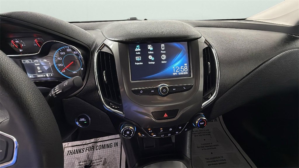 Used 2017 Chevrolet Cruze LT w/ Convenience Package image 20