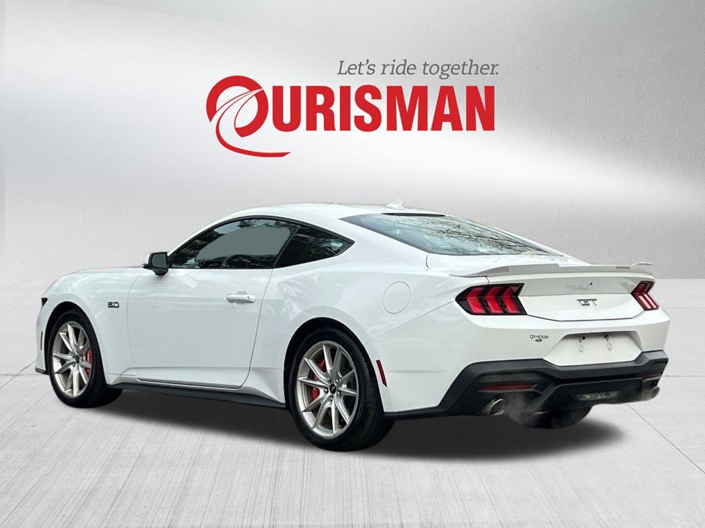 Used 2024 Ford Mustang GT Premium image 4