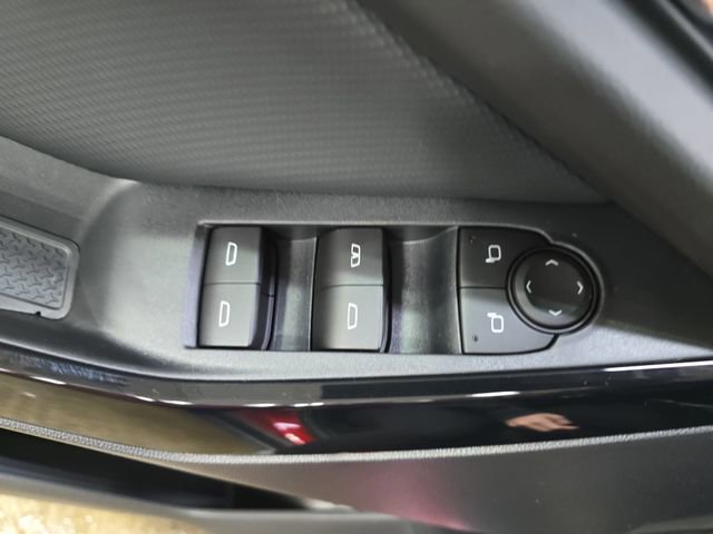 New 2026 Chevrolet Equinox LT w/ Convenience Package II image 29