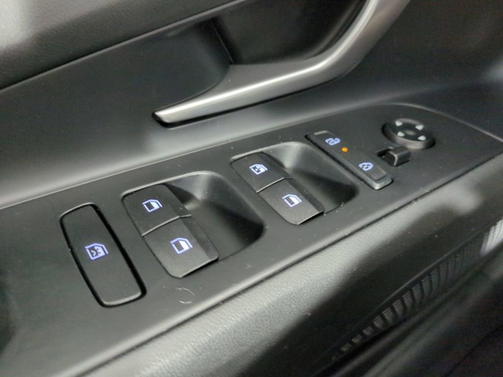 Certified 2024 Hyundai Elantra SEL image 27