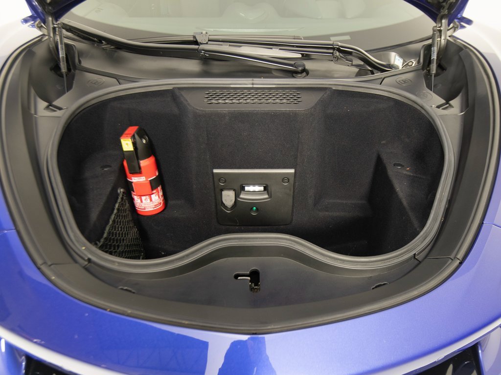 Used 2020 McLaren GT image 29