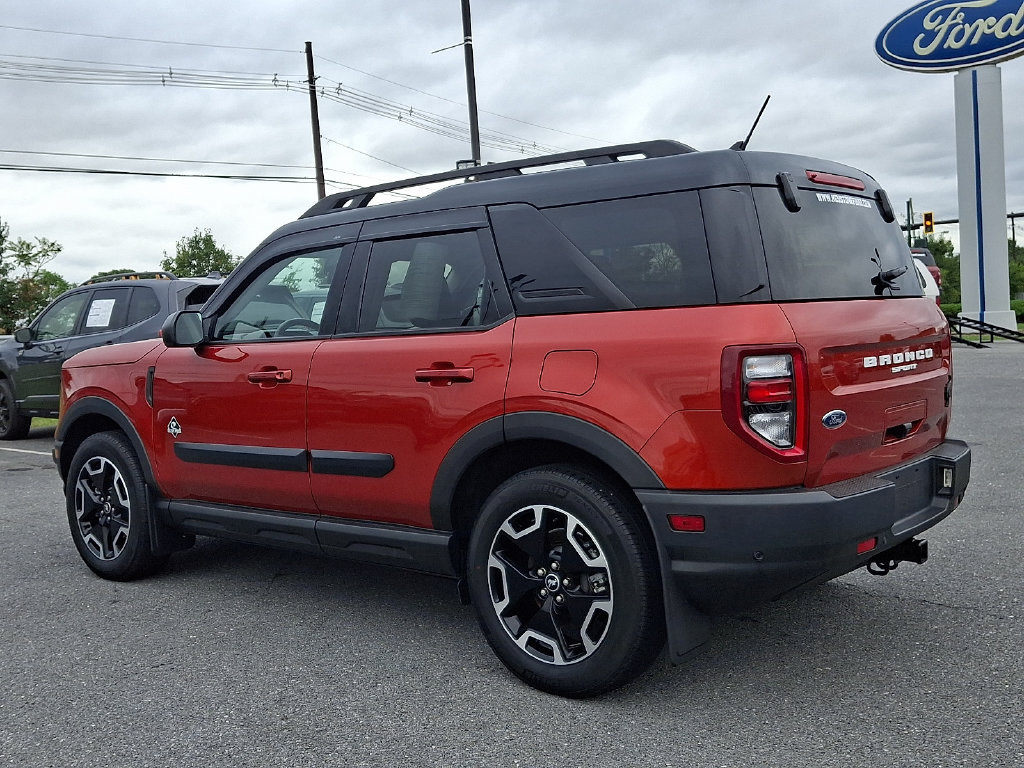 Certified 2023 Ford Bronco Sport Outer Banks w/ Tech Package AWD/4WD image 4