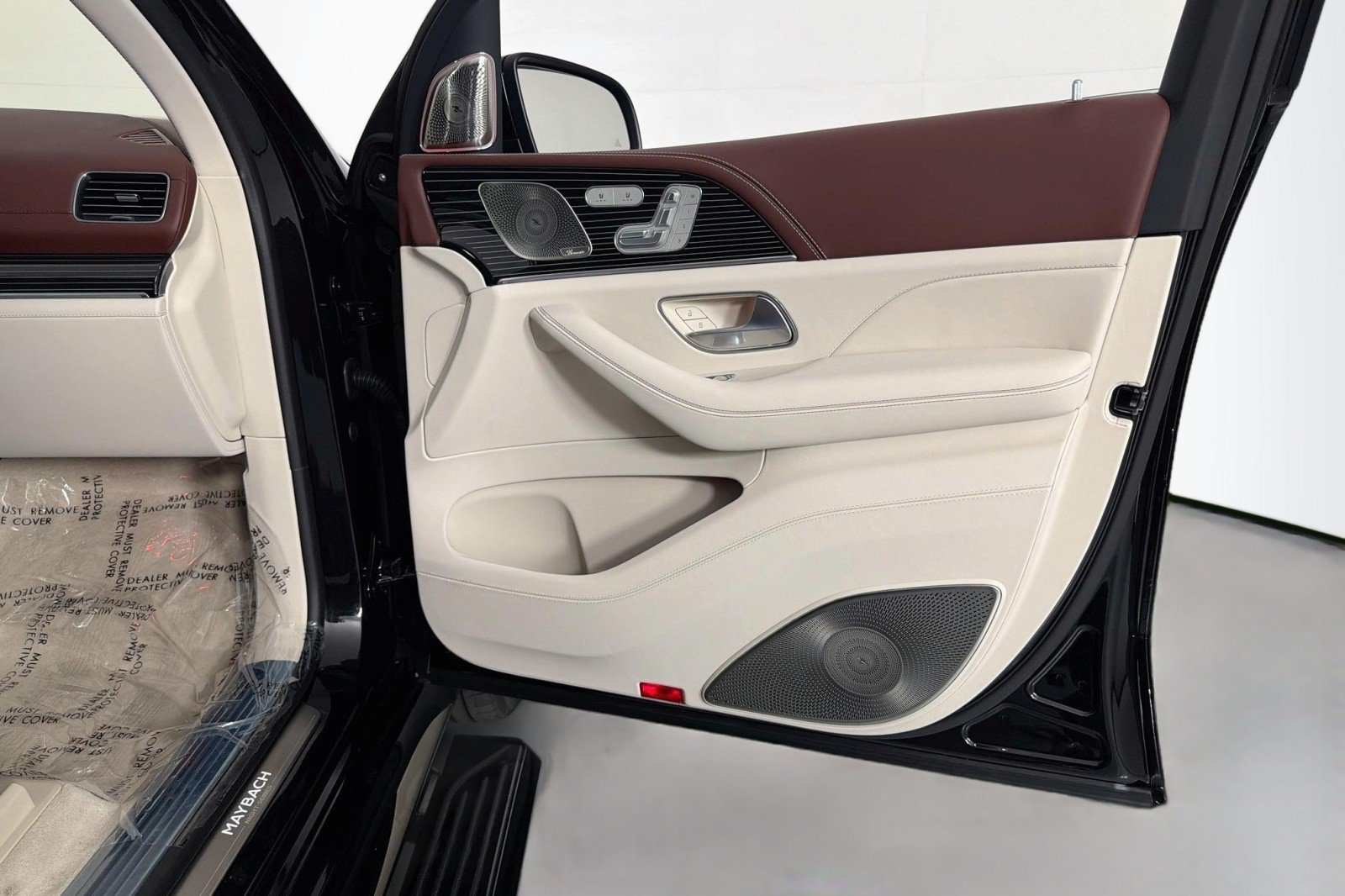 New 2026 Mercedes-Benz Maybach GLS 600 4MATIC image 27