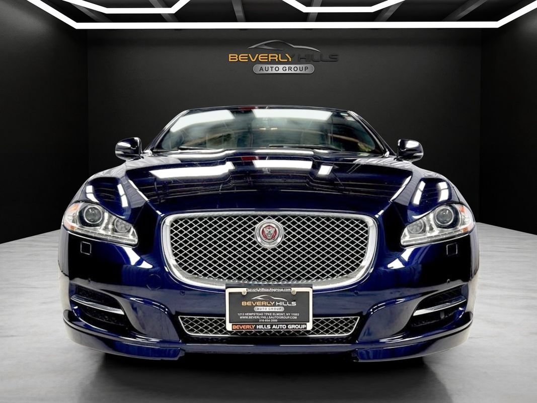 Used 2015 Jaguar XJ AWD/4WD image 8