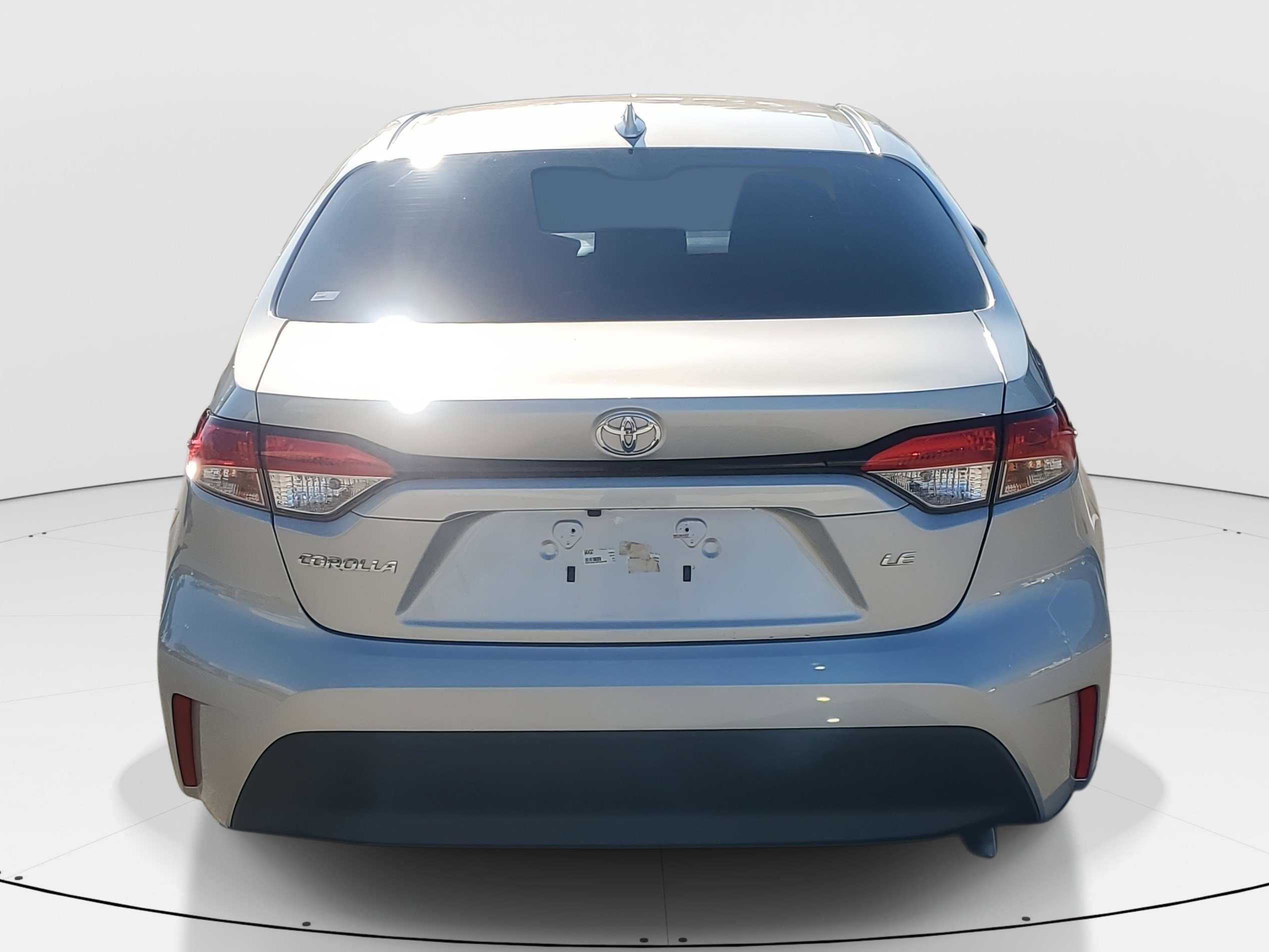 Used 2023 Toyota Corolla LE image 4