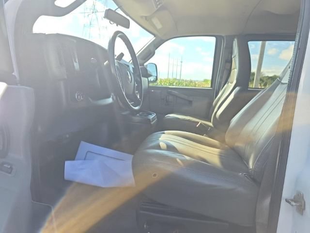 Used 2020 Chevrolet Express 3500 LS RWD image 5