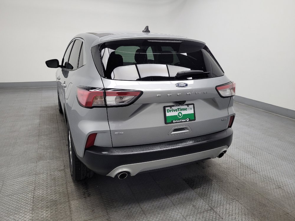 Used 2022 Ford Escape SE FWD image 5