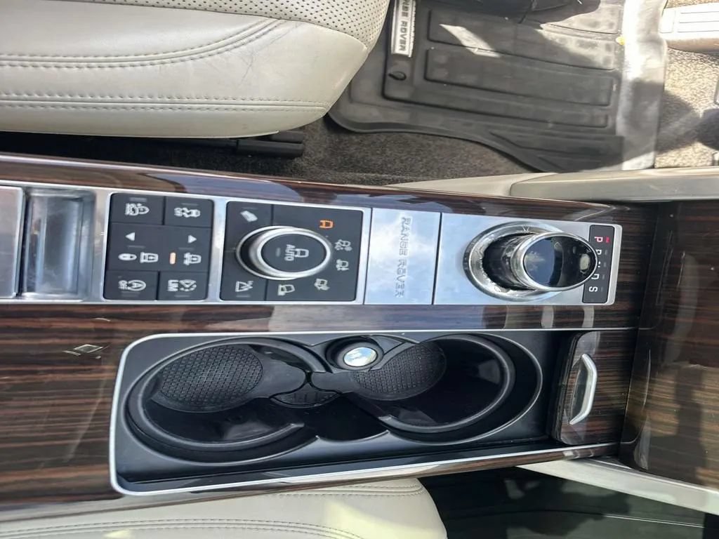 Used 2017 Land Rover Range Rover Supercharged AWD/4WD image 24