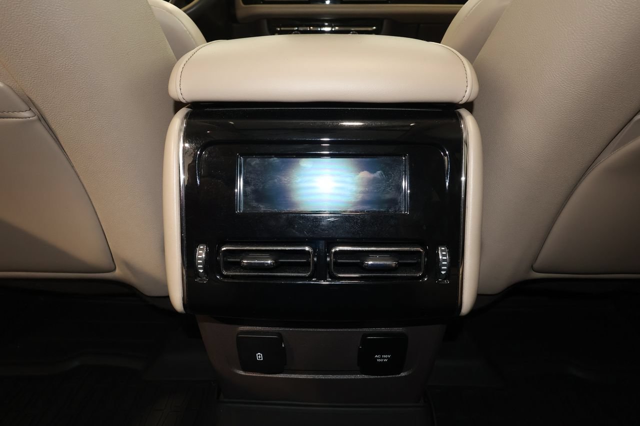 Used 2021 Lincoln Aviator Reserve w/ Equipment Group 202A AWD/4WD image 31