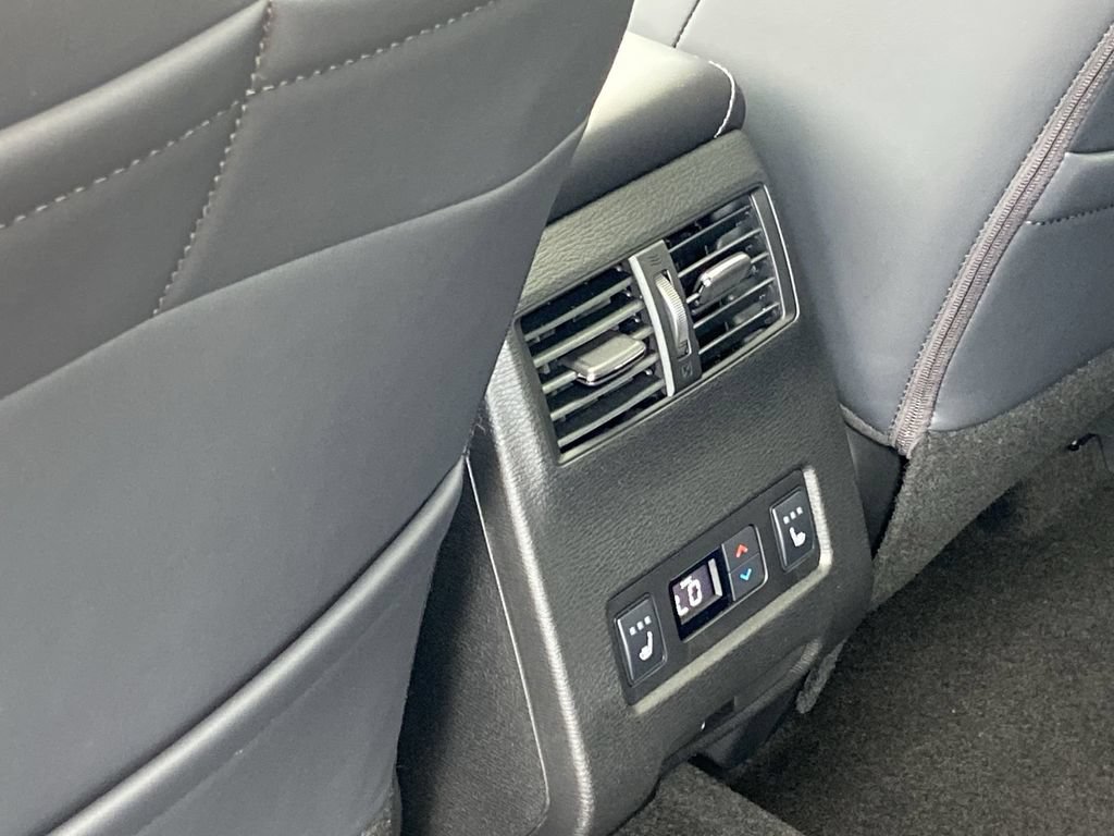 New 2026 Mitsubishi Outlander SEL Black Edition AWD/4WD image 18
