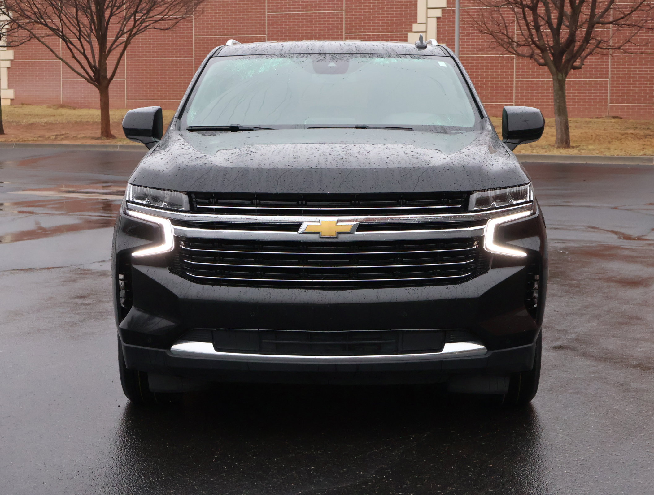 Used 2024 Chevrolet Suburban LT image 28