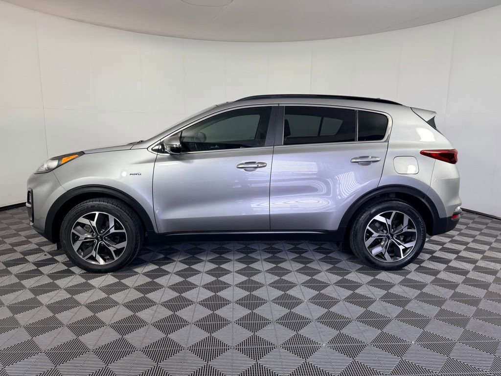 Used 2022 Kia Sportage EX AWD/4WD image 8