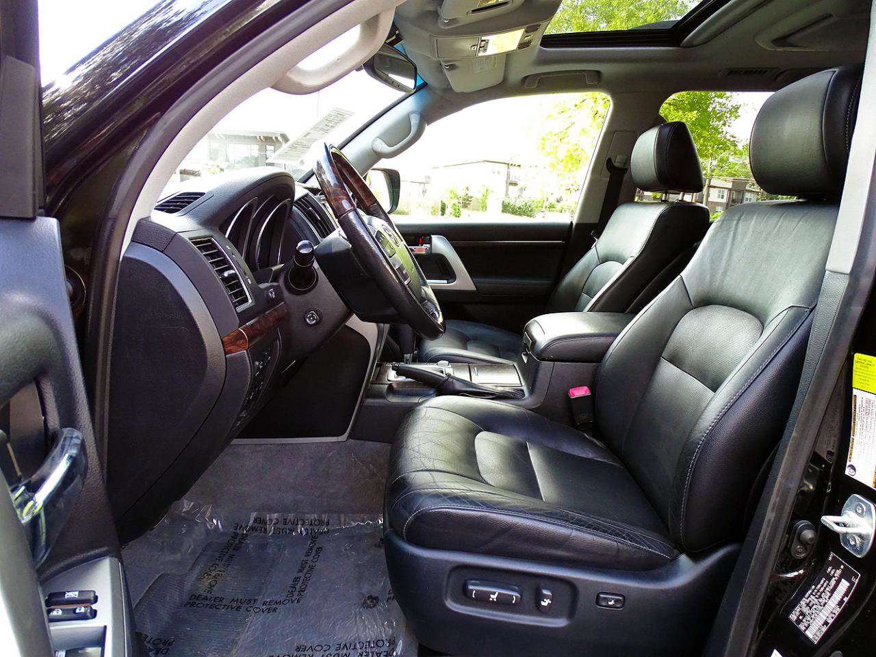 Used 2015 Toyota Land Cruiser AWD/4WD image 17