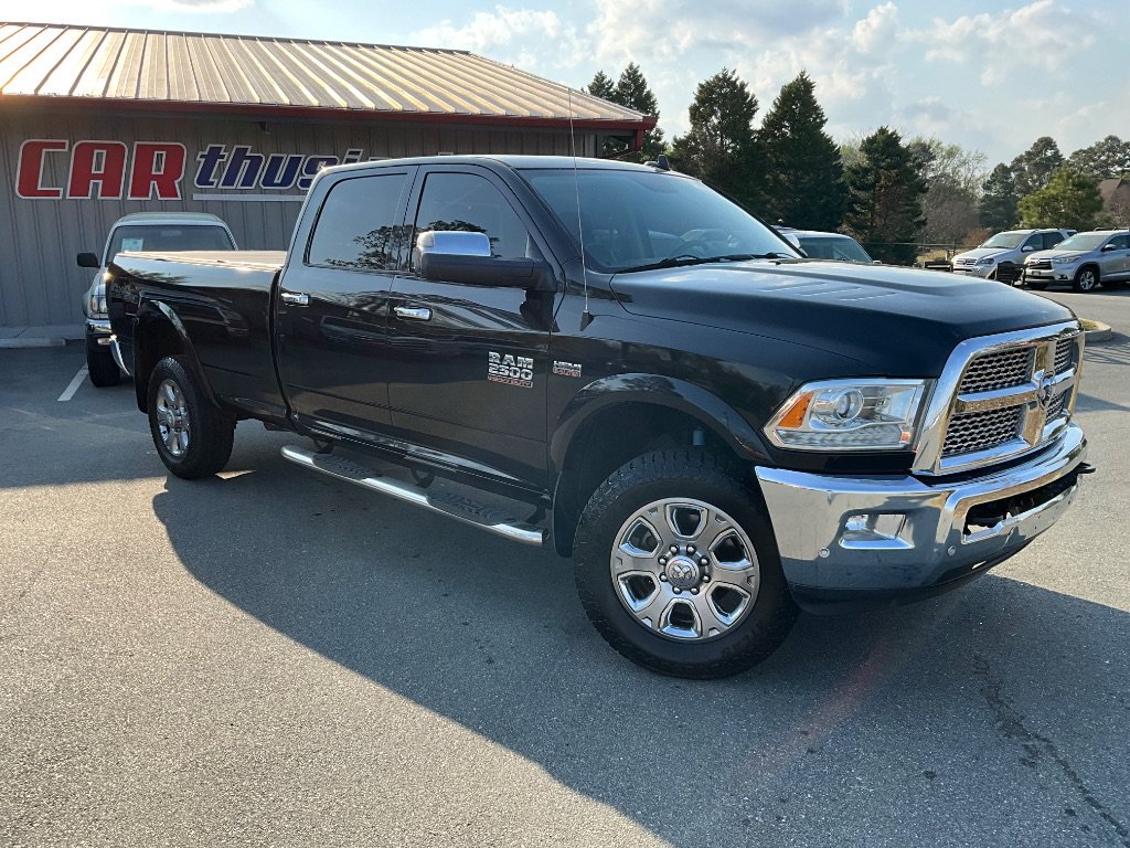 Used 2018 RAM 2500 Laramie w/ Off Road Package AWD/4WD image 2