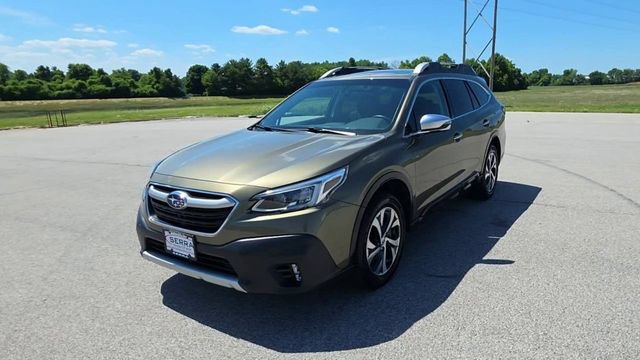 Used 2020 Subaru Outback Touring XT AWD/4WD image 3