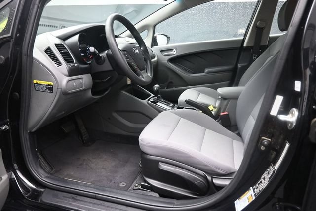 Used 2017 Kia Forte LX FWD image 17