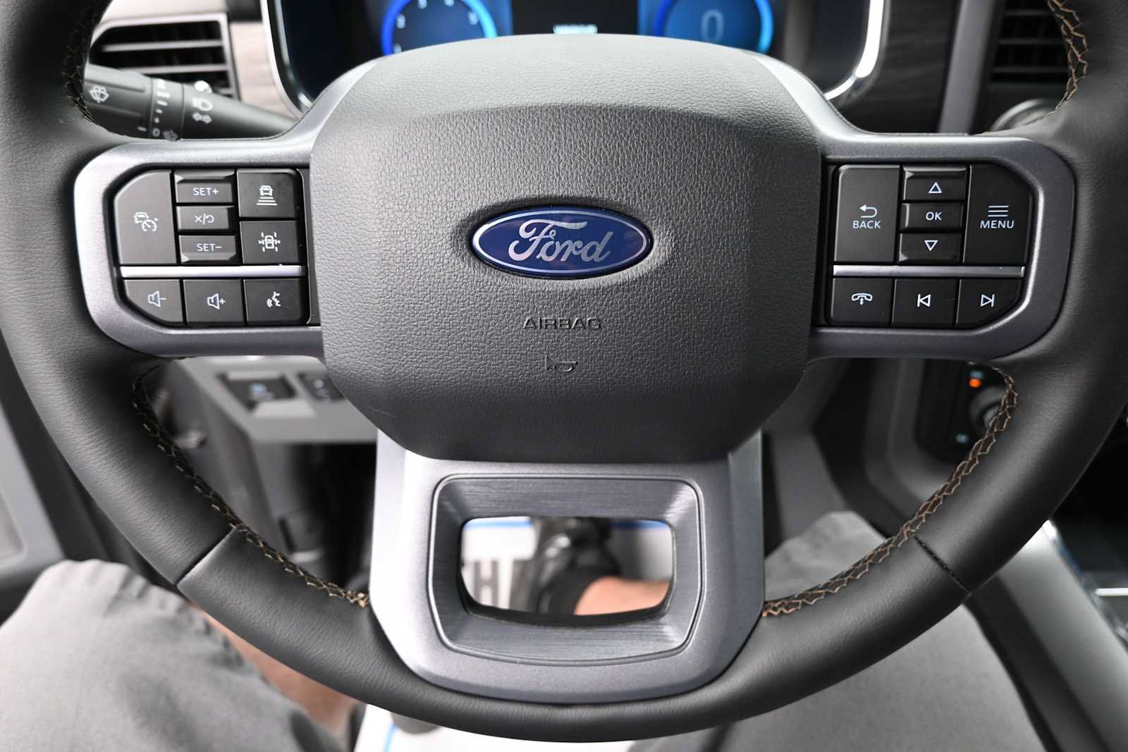 New 2026 Ford F150 Lariat w/ Equipment Group 501A Mid AWD/4WD image 33