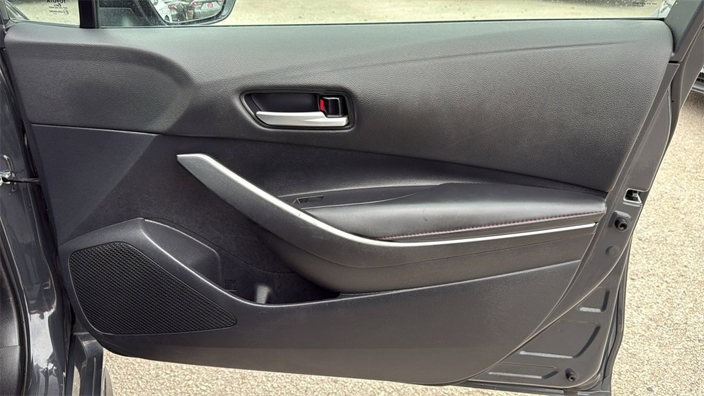 Used 2025 Toyota Corolla SE image 42