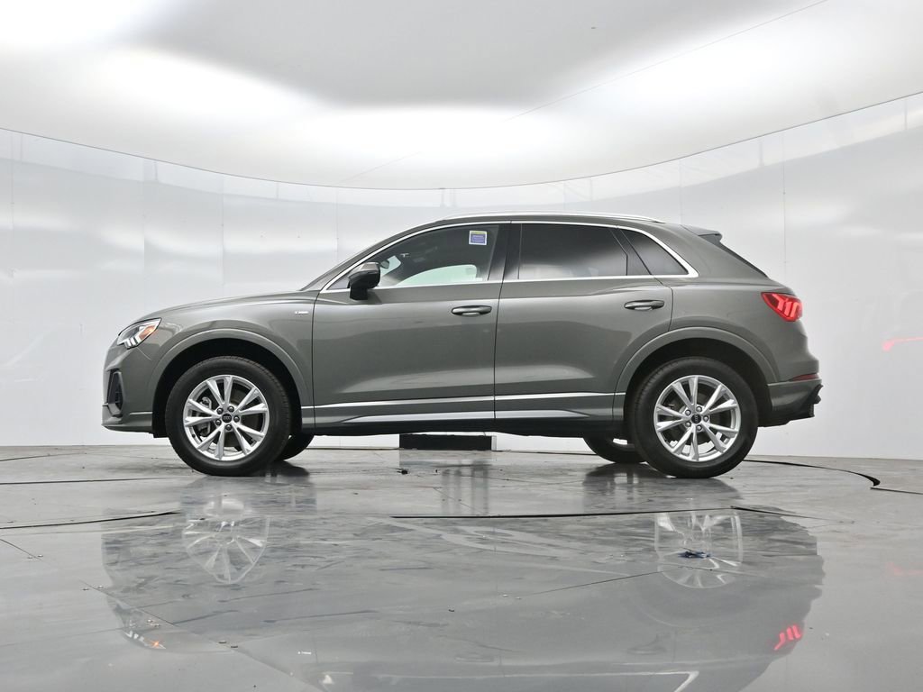 Used 2025 Audi Q3 2.0T Premium image 49