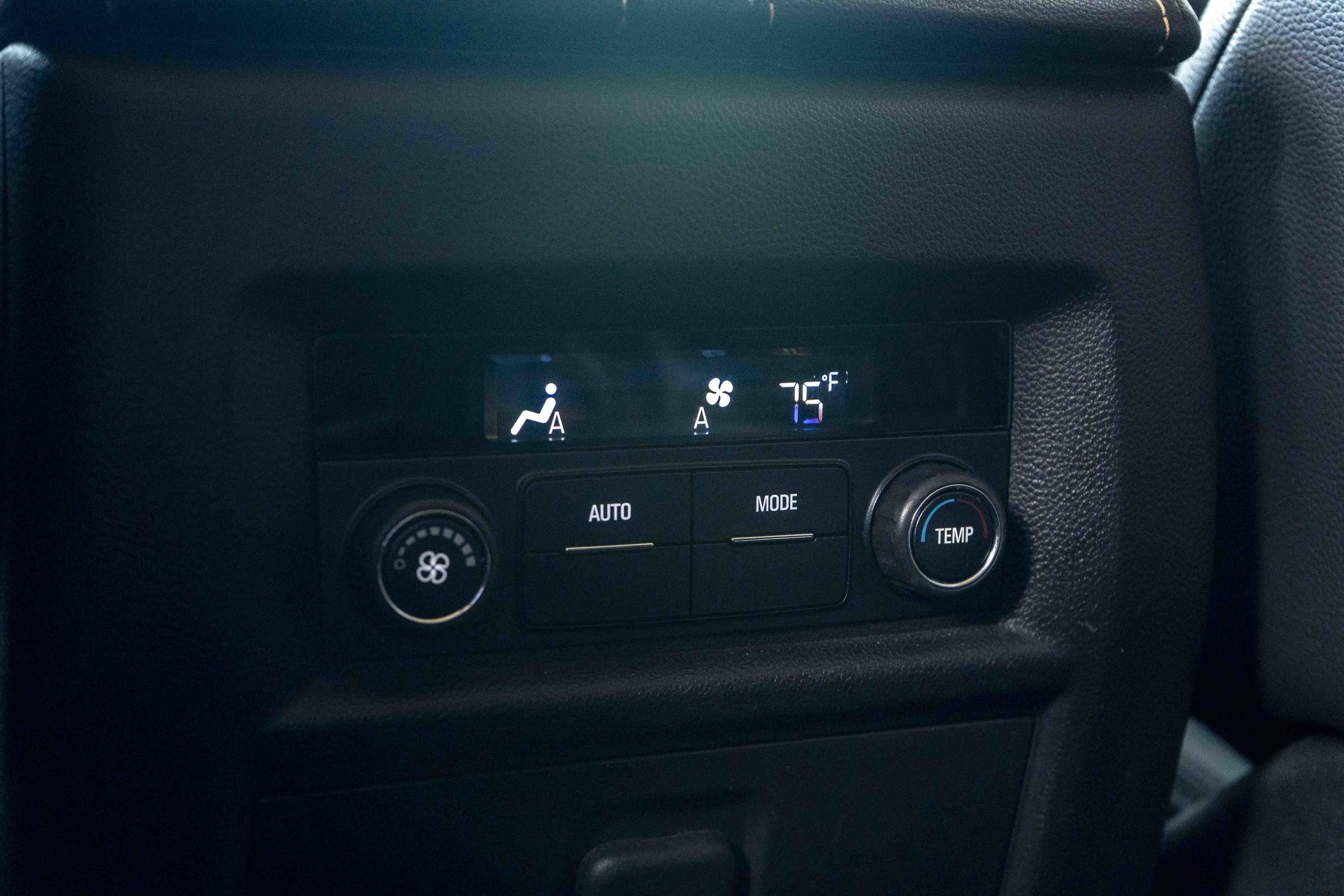 Used 2019 Chevrolet Traverse LT FWD image 40