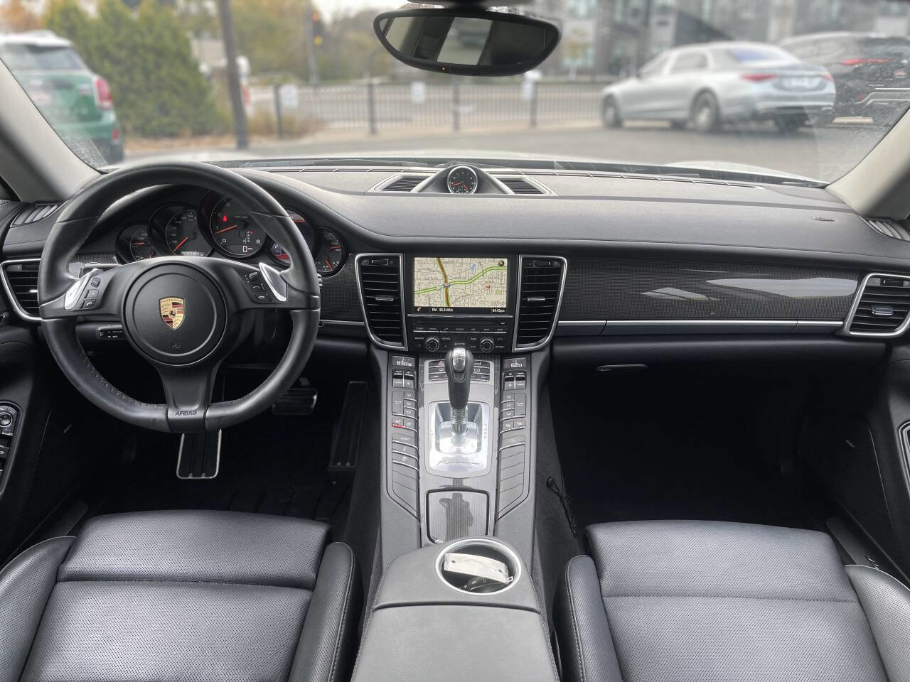 Used 2016 Porsche Panamera 4 Edition image 26