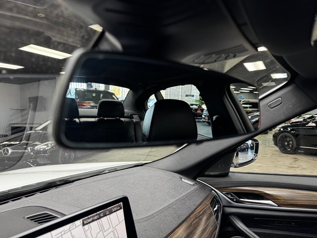 Used 2023 BMW M550i xDrive w/ Executive Package AWD/4WD image 28