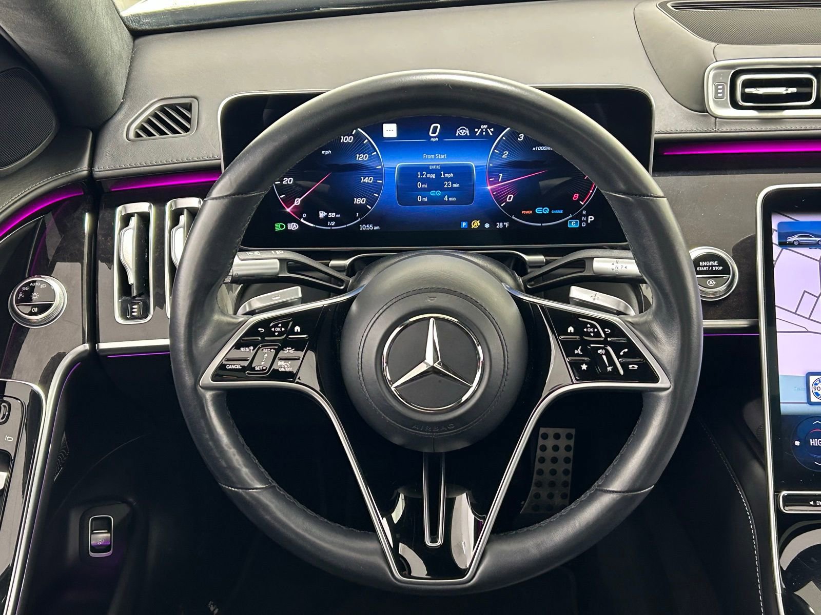 Used 2022 Mercedes-Benz S 580 4MATIC Sedan w/ AMG Line Package image 13