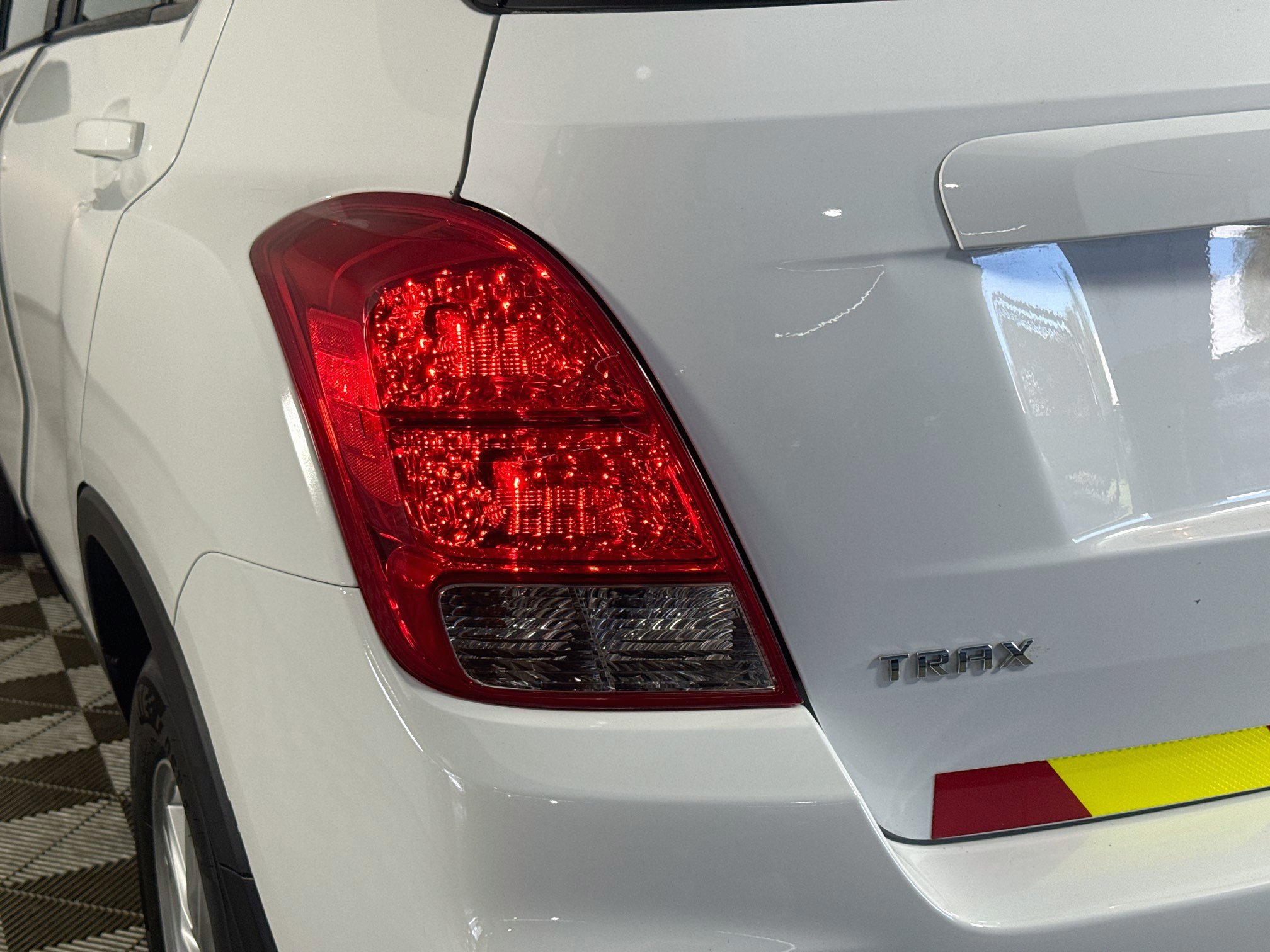 Used 2021 Chevrolet Trax LS FWD image 34