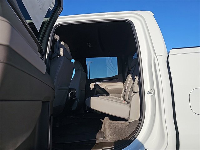 New 2025 GMC Sierra 1500 SLT image 9